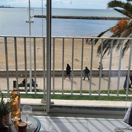 Le Royal 180-degree View Of The Sea !